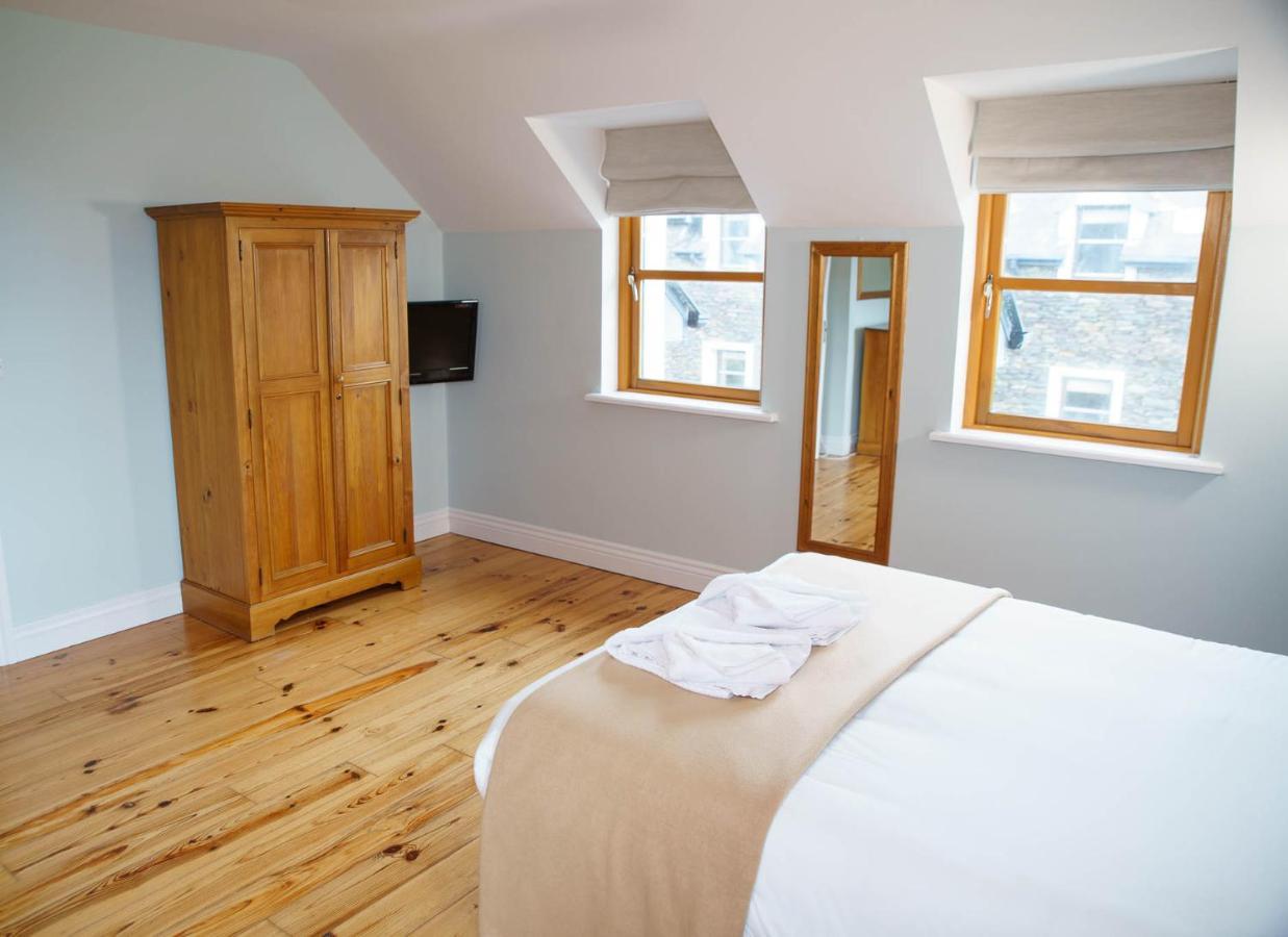 Dingle Courtyard Cottages 4 Bed By Trident Holiday Homes מראה חיצוני תמונה